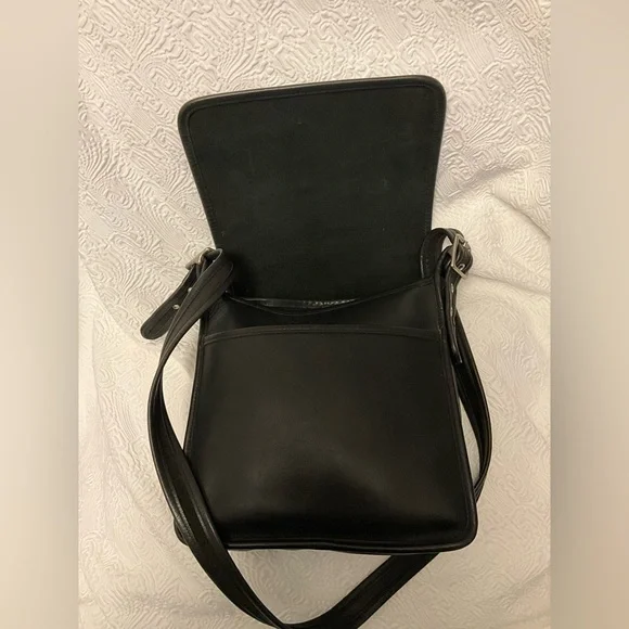 Coach Vintage Legacy Flap Black Leather Bag Purse Handbag Crossbody 9144 - Picture 7 of 16